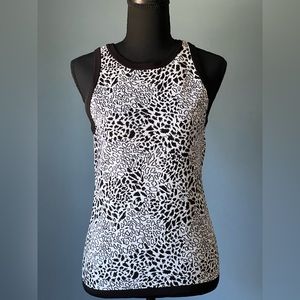 New White House Black Market Sleeves Sweater Top sz S. No tags.